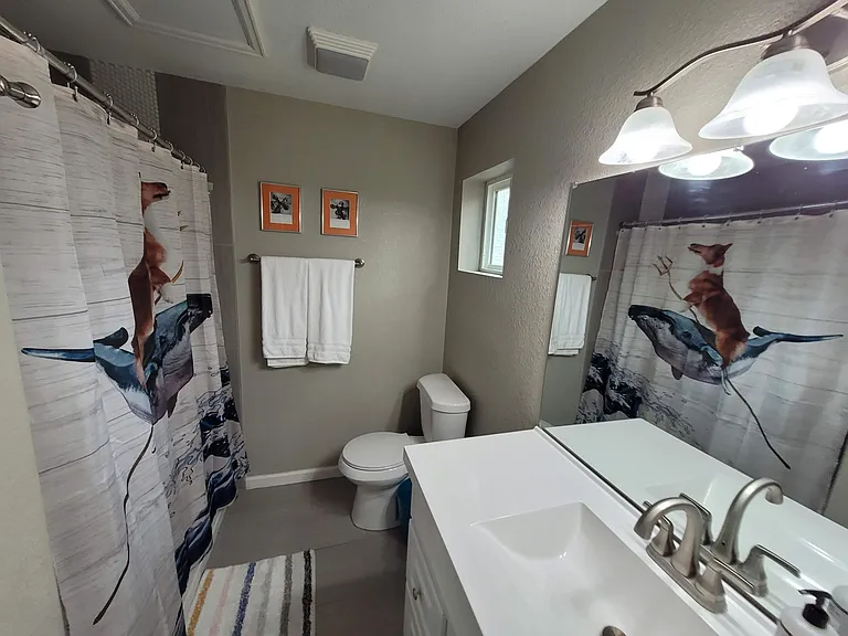Full bathroom