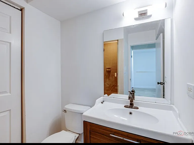 808 Inverrary Ln — Photo 12