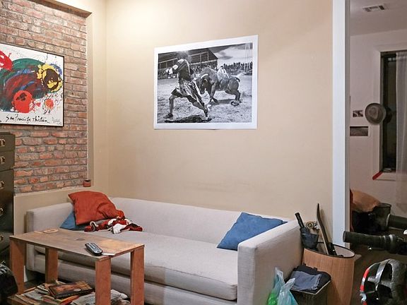 5th image of 900 Hart St #2E