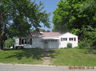 1703 Southeast Dr, South Bend, IN 46614