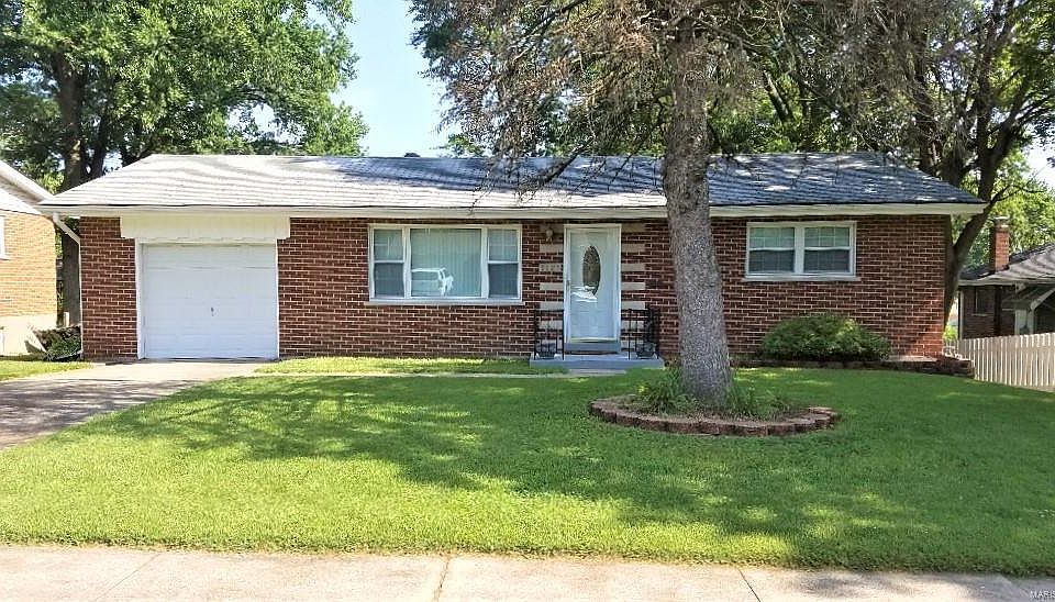 1st image of 2125 Saint Stephen Dr