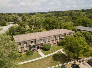 2321 Benson Gardens Blvd APT 37, Omaha, NE 68134