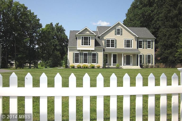 2nd image of 3126 Saint Johns Ln