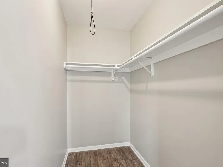 9490 Mooregate Ct — Photo 30