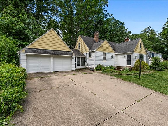 3rd image of 29408 Luxona Ave