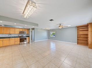 22217 SW 64th Ter, Boca Raton, FL 33428