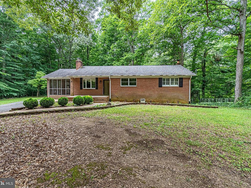 1st image of 6975 Rose Ln