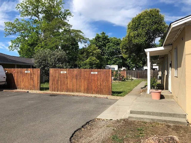 1061 E Monte Vista Ave — Photo 25