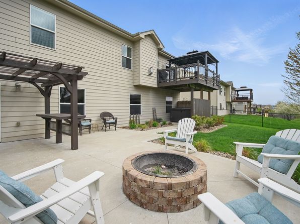 4474 NW 165th St, Clive, IA 50325
