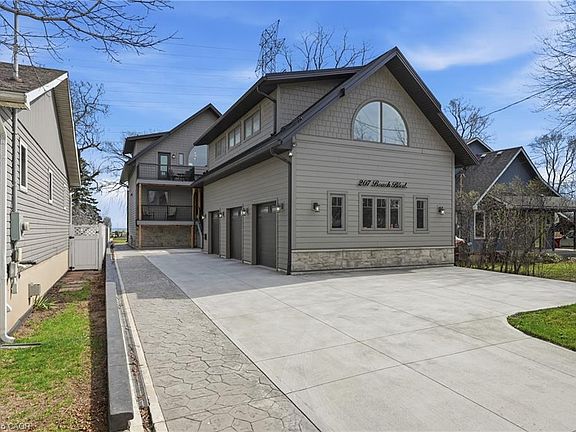 4th image of 207 Beach Blvd