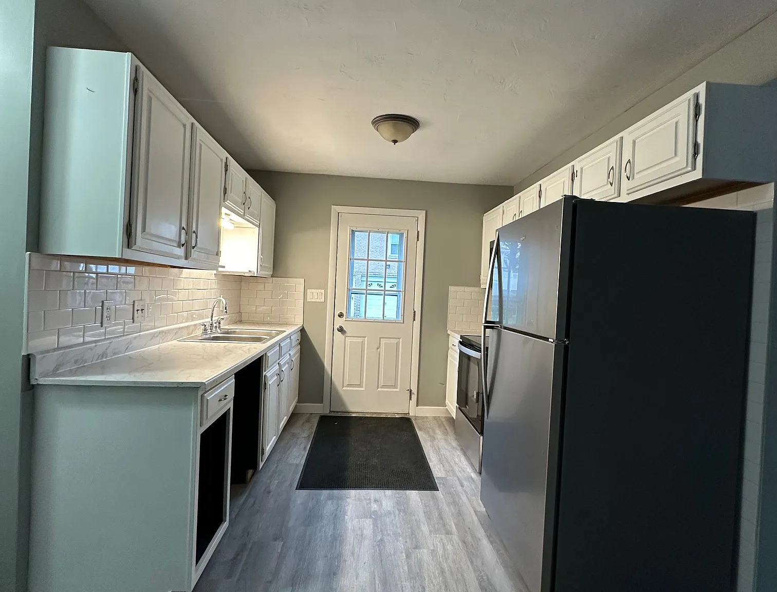 2 bed, $2,850 — Photo 3