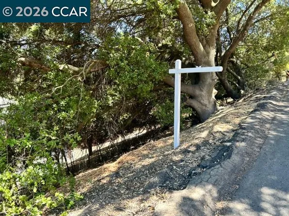 Carquinez Scenic Dr, Port Costa, CA 94569