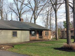 588 Country Club Rd, Columbus, OH 43213