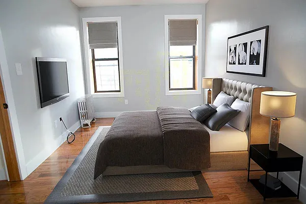 Bedroom, photo 1
