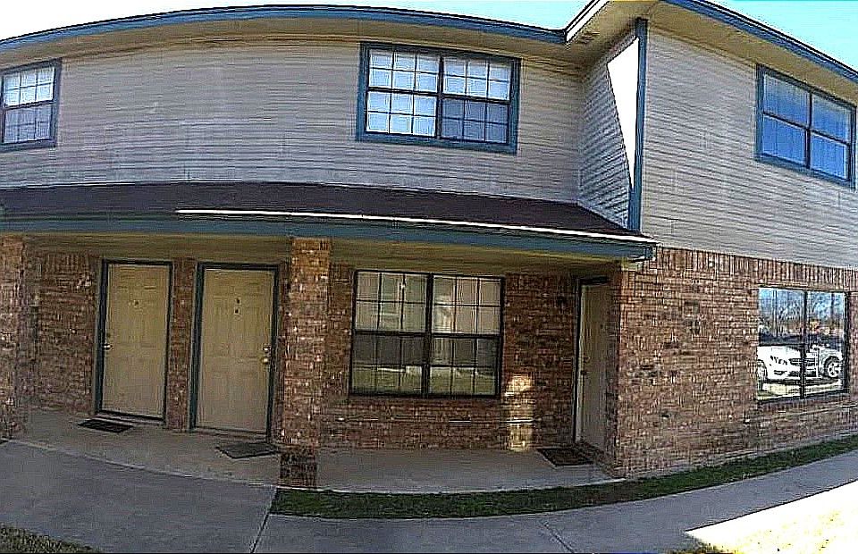 1st image of 904 Clairidge Ave