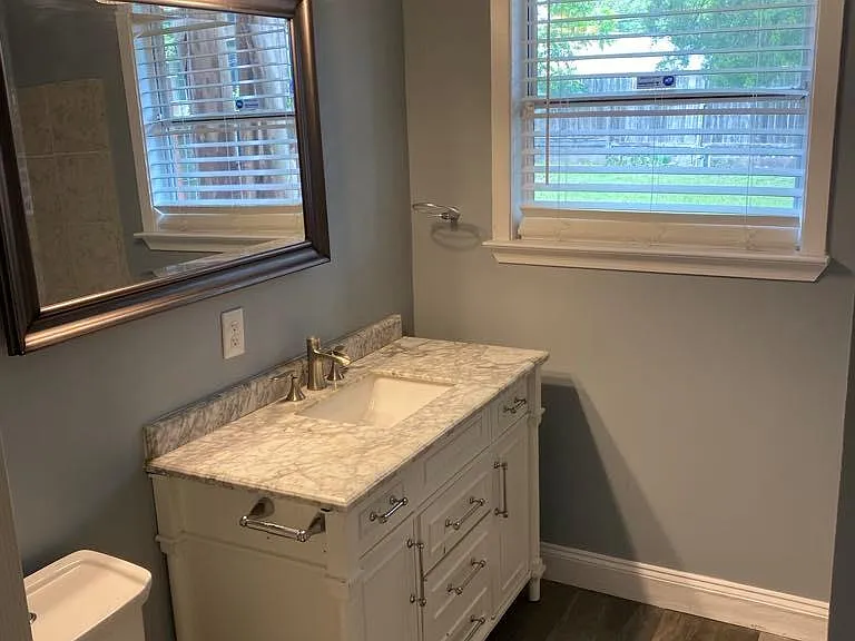 8410 Sonneville Dr — Photo 12