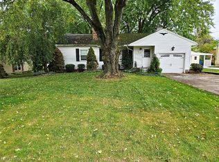 614 Hartzell Dr, Barberton, OH