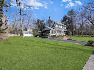 17 Park Rd, Short Hills, NJ 07078