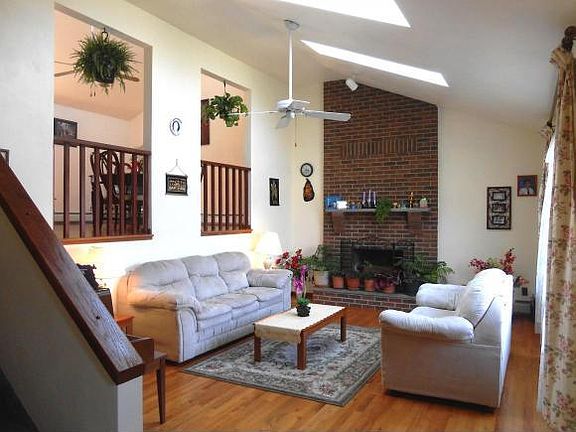 3rd image of 304 Brooks Ave