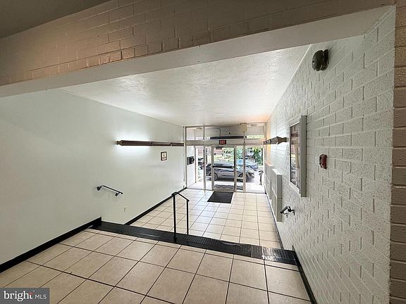 5th image of 1920 Naylor Rd SE APT 210