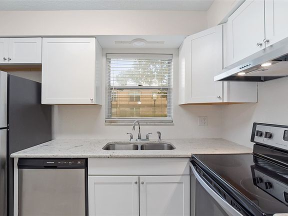 4th image of 200 Saint Andrews Blvd APT 1606