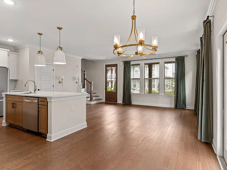 1524 Farmhouse Trl — Photo 2