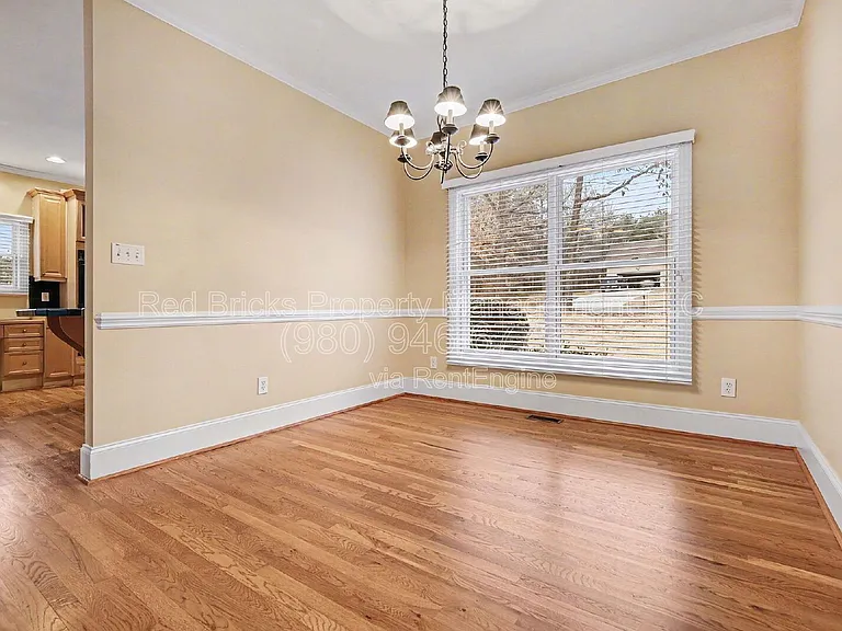 1760 Jacobs Way — Photo 7