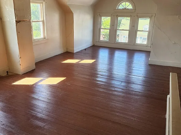 Spacious Sun Filled Attic Room