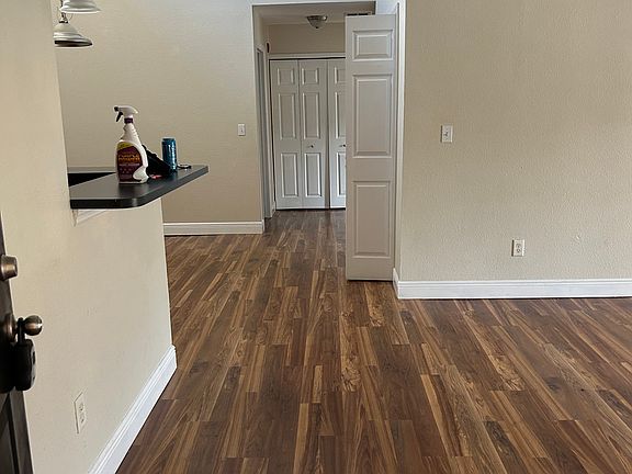 2nd image of 155 Pearl Lake Cswy Unit 206