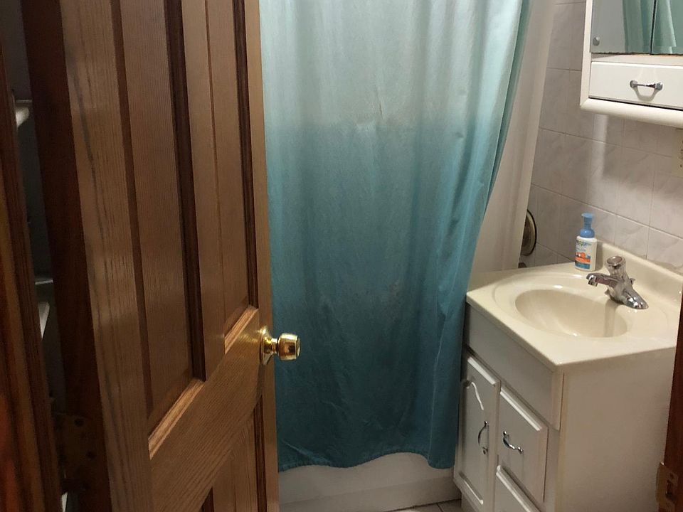 1st image of 2427 N Albany Ave #1