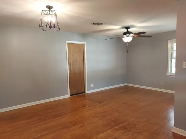 4933 Nina Lee Ln, Houston, TX 77092