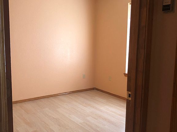2nd image of 2064 El Brillo St