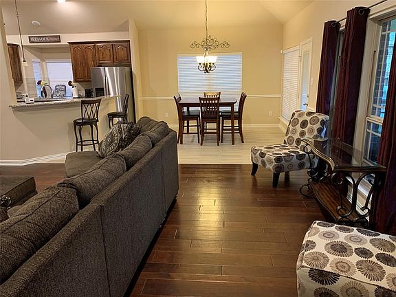 5th image of 4505 Georgiana Ln