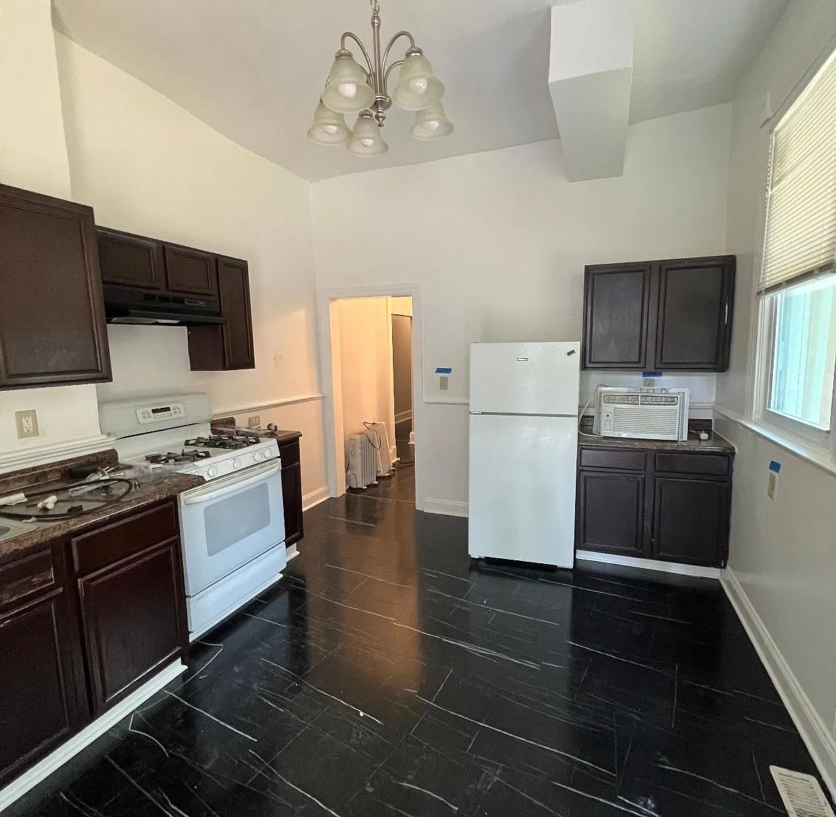 2836 Stanton Ave — Photo 1