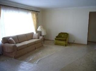 4417 W 101st St, Oak Lawn, IL 60453