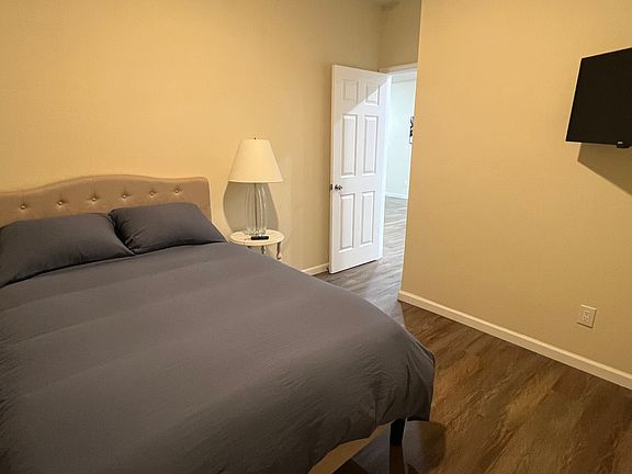 2nd image of 314 N 6th St #0