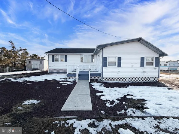 307 E Edgewater Ave, Pleasantville, NJ 08232