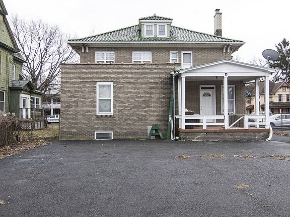 2nd image of 131 Hawley St