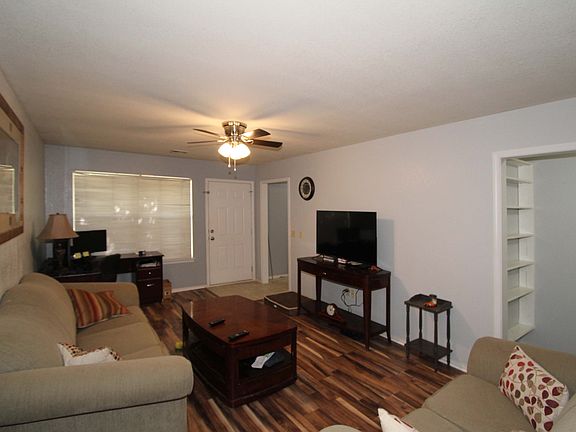 5th image of 600 N Brown St