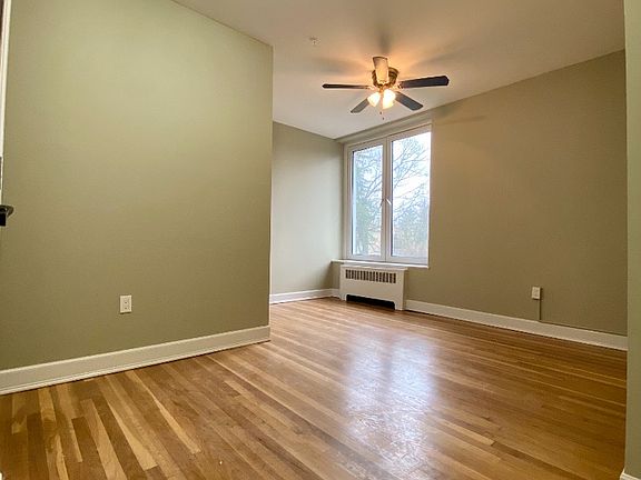 3rd image of 155 Beacon Hill Dr APT 7