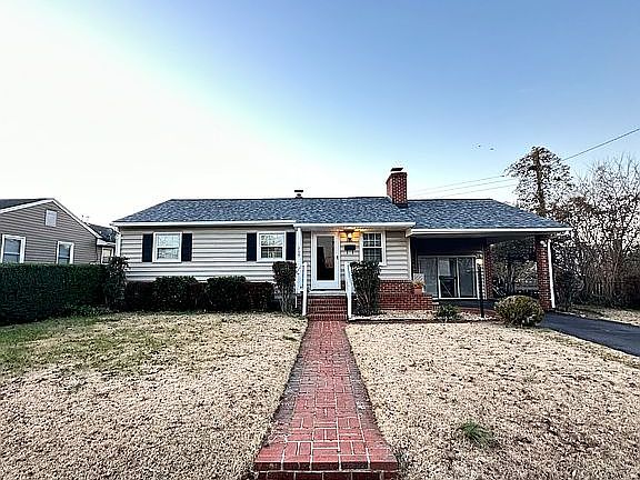 2nd image of 309 Woodford St