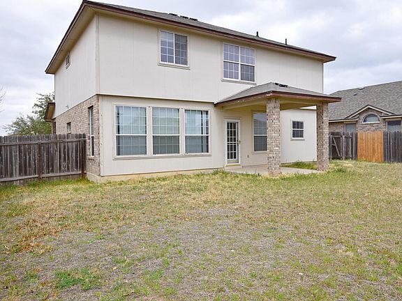 2nd image of 4604 Golden Gate Dr