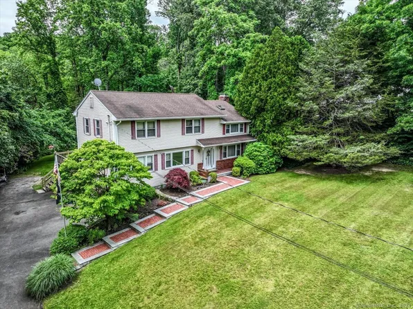 5 Lower Lake Road, Danbury, CT 06811