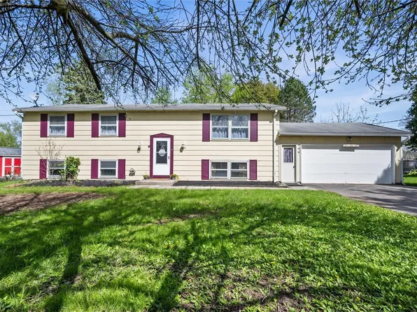 718 Hard Rd, Webster, NY 14580