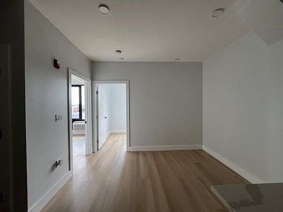 2nd image of 320 Forrest St #602