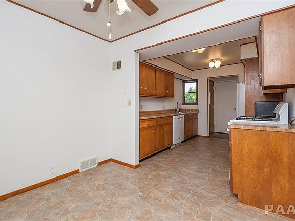 5th image of 1810 W Glen Ave