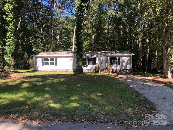 3rd image of 108 Arbor Dr