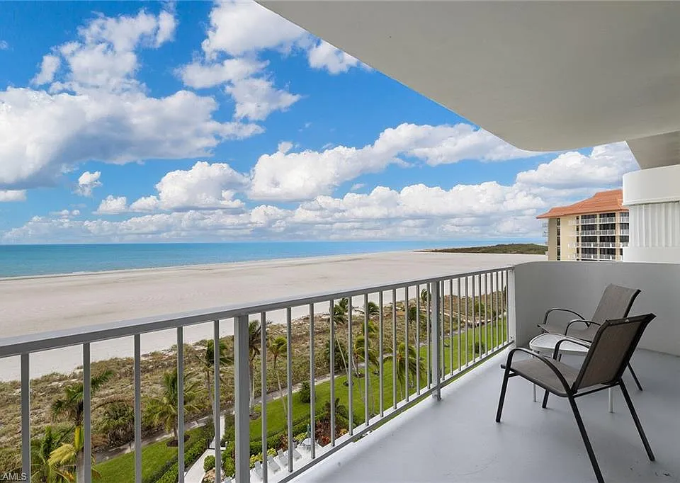 140 Seaview Ct #S902
