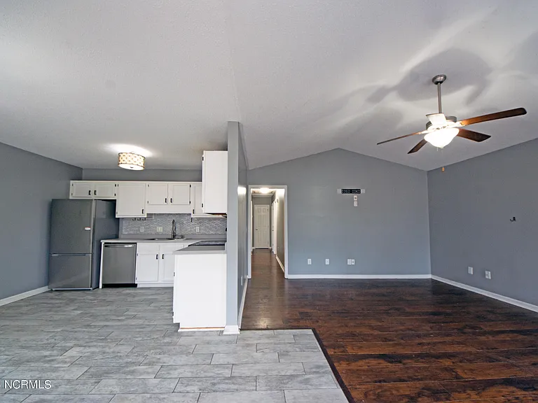 223 Summersill School Rd — Photo 6