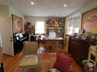 57 Putnam Ave APT 3, Cambridge, MA 02139